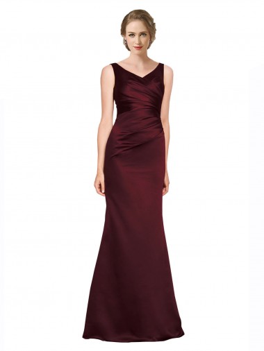 Cheap Sleeveless V-Neck Satin Burgundy Long Black Tie Formal Dress Canada