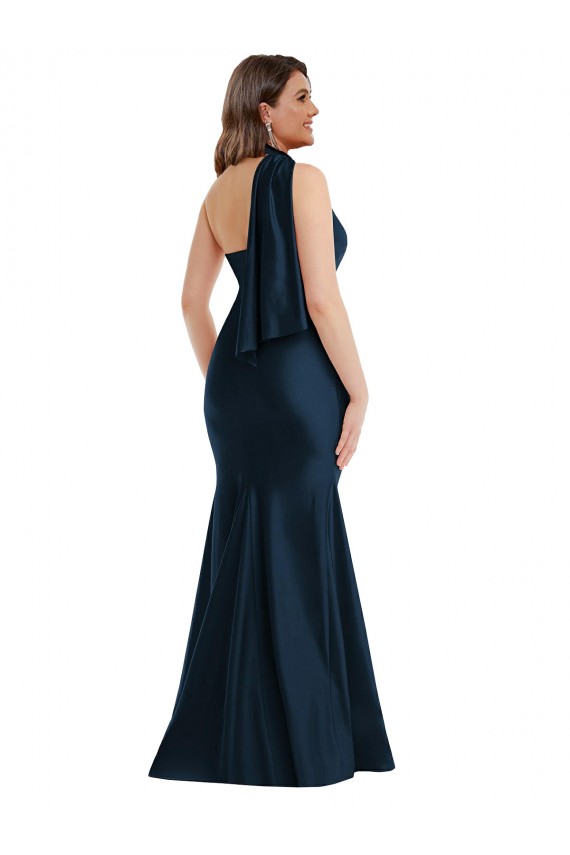 Cheap Sleeveless Halter Neck Silky Satin Dark Navy Long Formal Plus Size Formal Dress Canada