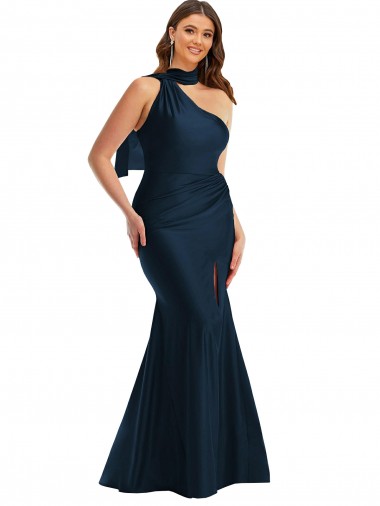 Cheap Sleeveless Halter Neck Silky Satin Dark Navy Long Formal Plus Size Formal Dress Canada